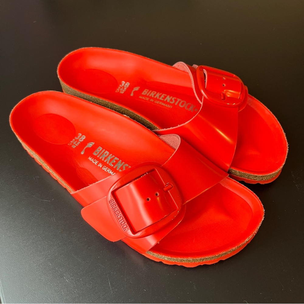 Birkenstock High Shine Tomato Madrid Big Buckle Narrow Fit Ladies US 7 EU 38 - Picture 4 of 7